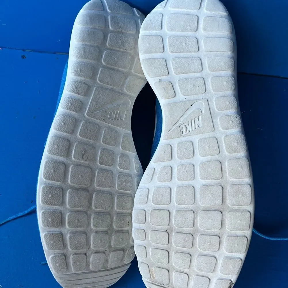 EUC Authentic Nike Rosherun Blue Hero/Sail 511881 411 US 11